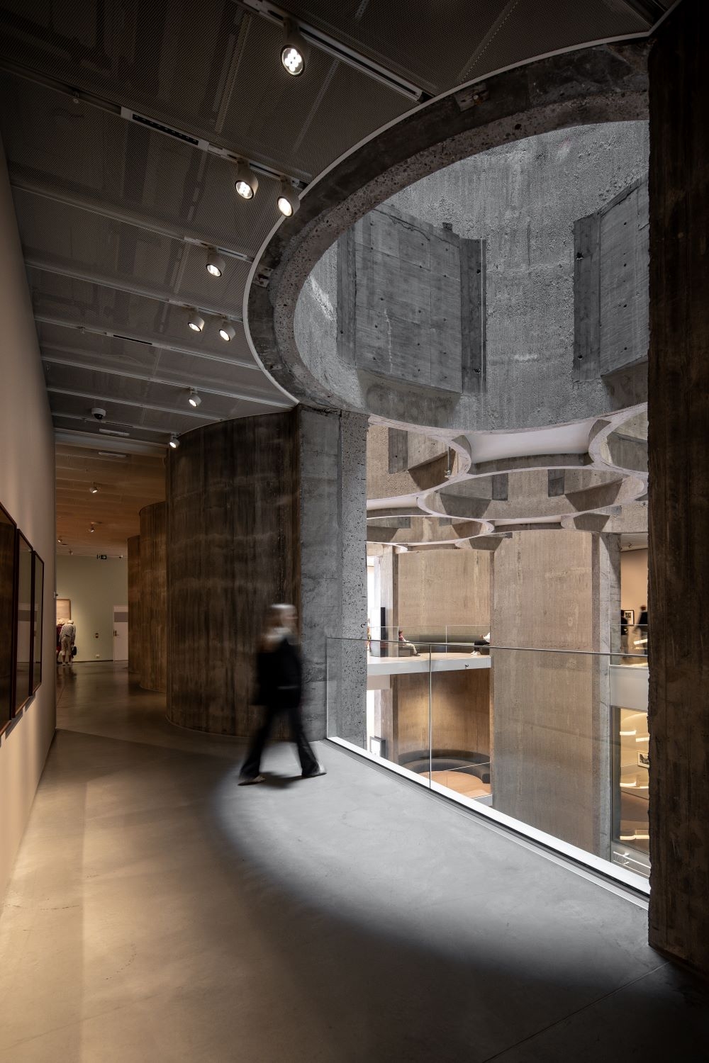 Brand : Henning Larsen Architects As
Designer : Kathrine Hjelmeset
Photo Credits : Tomasz Majewski and, Alan Williams Photography

Prize: LIT Lighting Design Award

