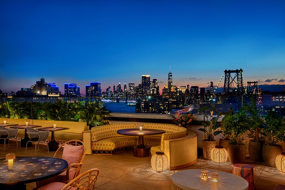 Brand : Within Light Studio
Designers : Mara Villegas, Wes Burdett, Andres Trujillo
Architecture Company : Stonehill Taylor
Interior Design Company : Basile Studio
Client : Lightstone Group
Location : Williamsburg, Brooklyn NY
Prize: LIT Lighting Design Award
Designooor