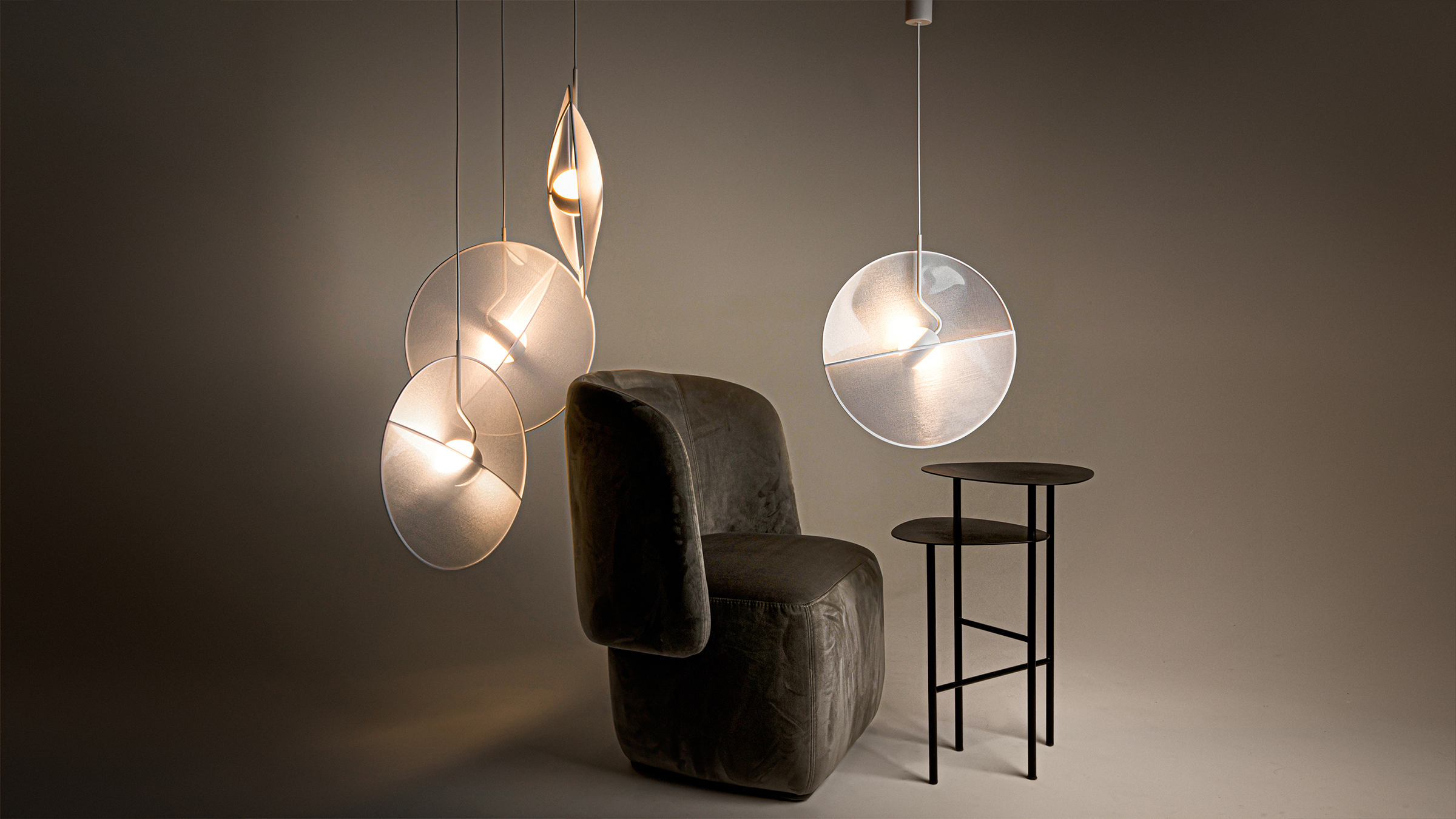 Brand : Maytoni GmbH
Designer : Alexey Danilin
Prize: LIT Lighting Design Award, A'design Award, SIT, NY Product Design Awards, Archiproduct Awards, MUSE Design Awards, LICC