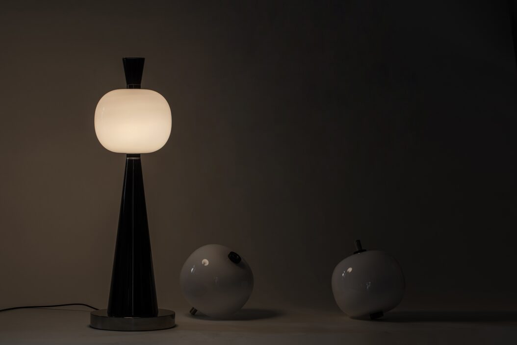 Tang Hulu Floor Lamp Brand : Matrix Design Designer : Msol Studio Prize : LIT Lighting Design Award Designooor - Hamed Mahzoon