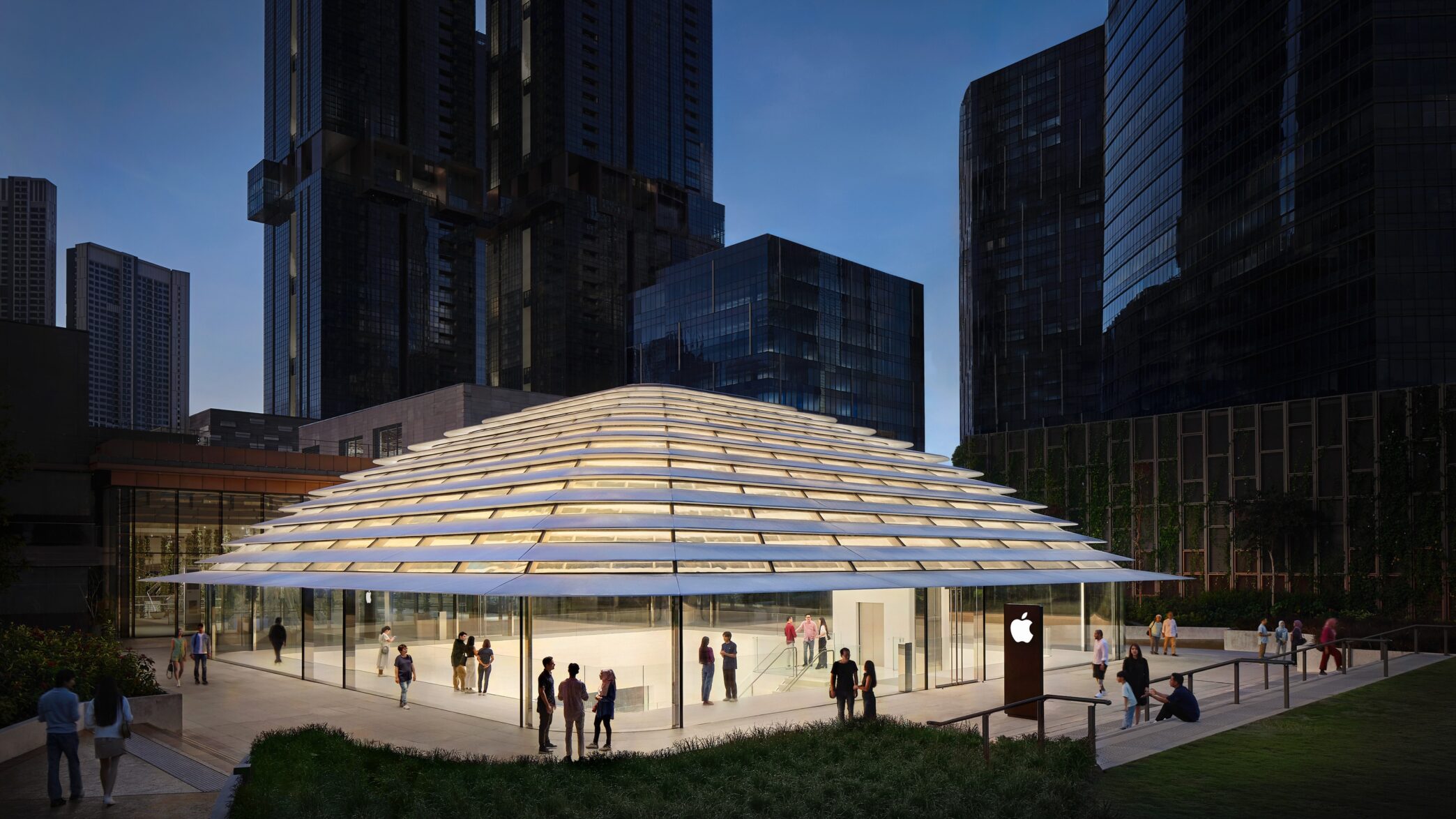 Brand : Foster + Partners Client : Apple Location : Kuala Lumpur, Malaysia Prize: LIT Lighting Design Award