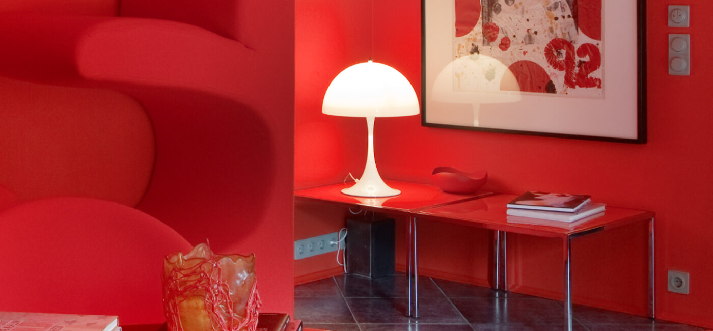 Panthella Panthella 250 Brand : Louis Poulsen Designer : Verner Panton Photo Credits : Louis Poulsen Author : Hamed Mahzoon