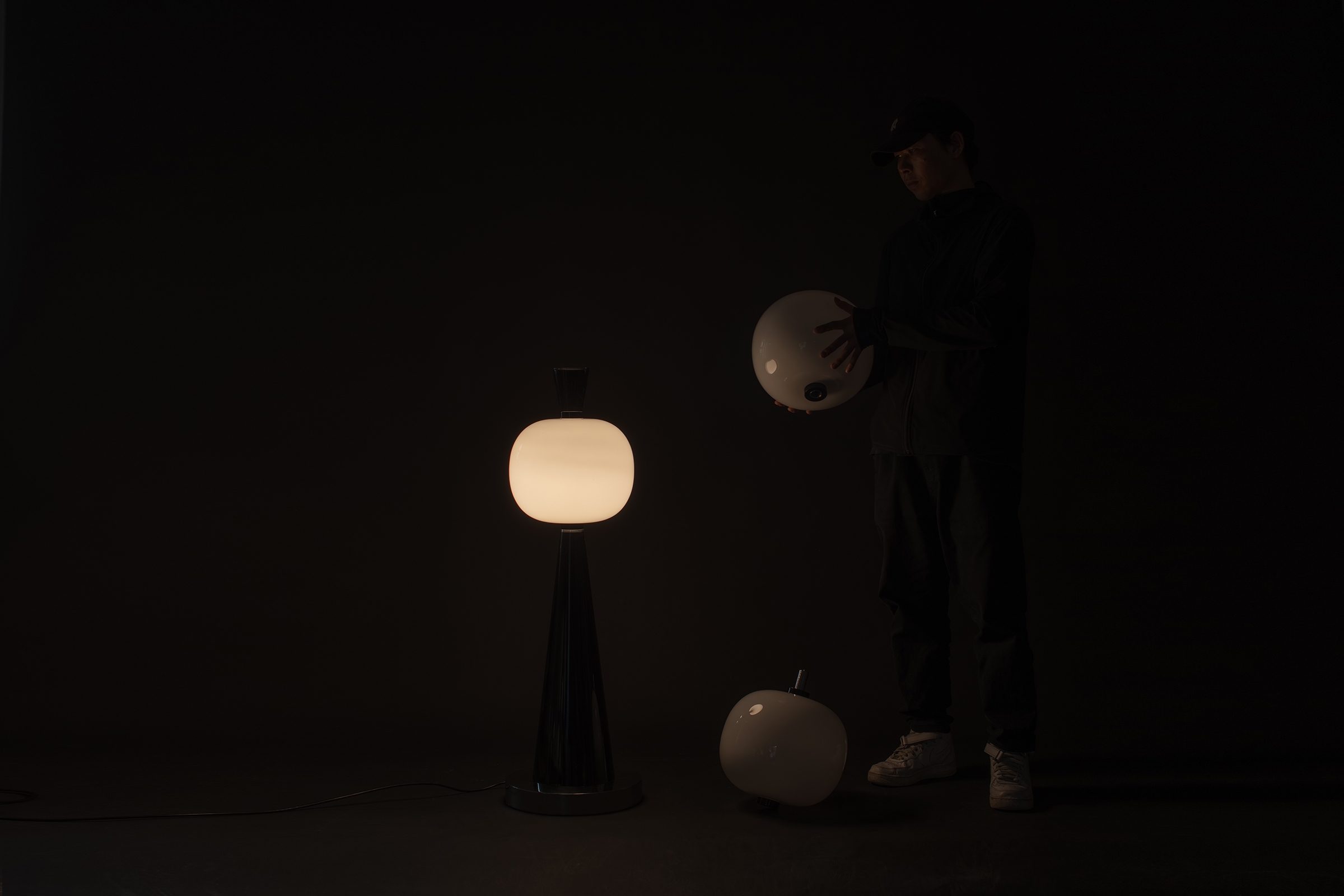 Tang Hulu Floor Lamp Brand : Matrix Design Designer : Msol Studio Prize : LIT Lighting Design Award Designooor - Hamed Mahzoon