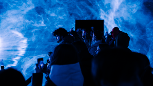 Point of singularity: the first immersive AV installation inside a 360° LED sphere Brand : SILA SVETA Designer: Alexandr Us Designooor Hamed Mahzoon