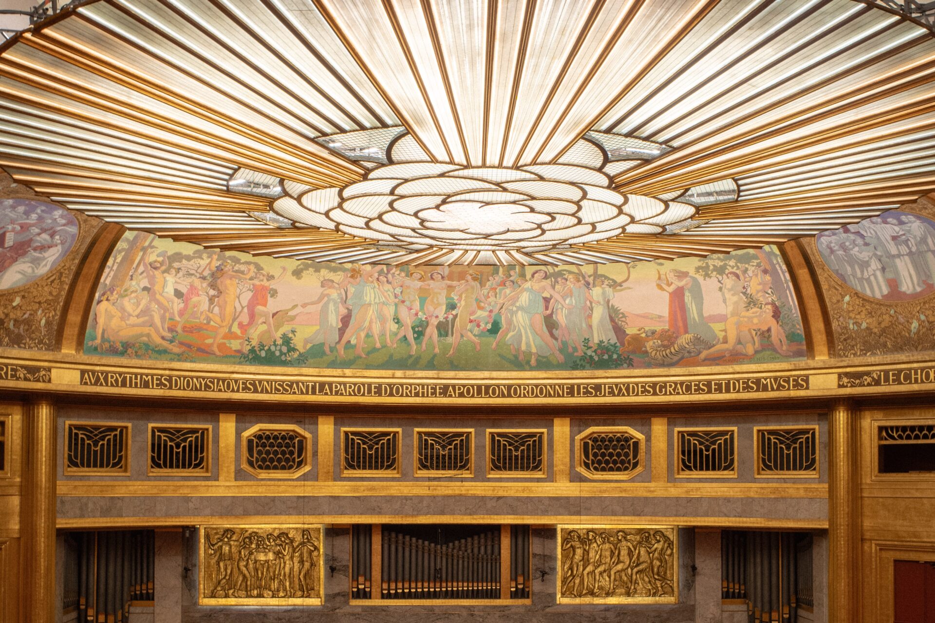 Lighting Design Company: Projetscénie Lead Designers: Yann Jourdan Architecture Company: BLPRRC Architecture et Patrimoine Client: Theatre des Champs Elysées Other Credits: TheatreDesChampsElysées Completion Date: 1st of september 2025 Project Location: 15 avenue, Montaigne 75008, PARIS Prize: LIT Lighting Design Award | Winners in Heritage Lighting Design