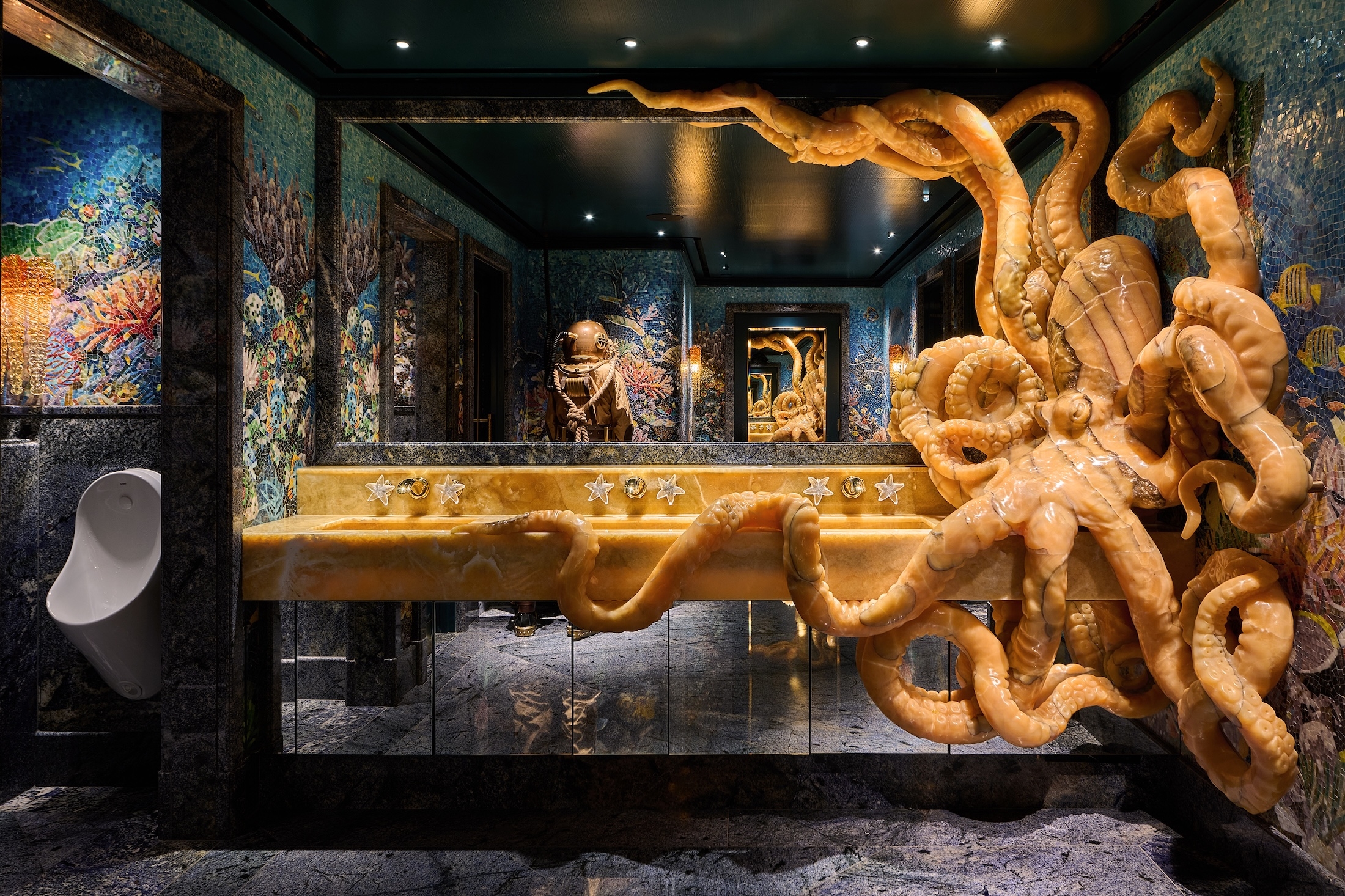 Brand: 18Fifty
Lighting Designer: Evina Diamantara
Architecture Company: OIR
Interior Design Company: MBDS
Location: Dubai, UAE

Designooor Lighting Media and Academy

Author: Hamed Mahzoon

Universal lighting platform - ulp

Dlight lighting design award